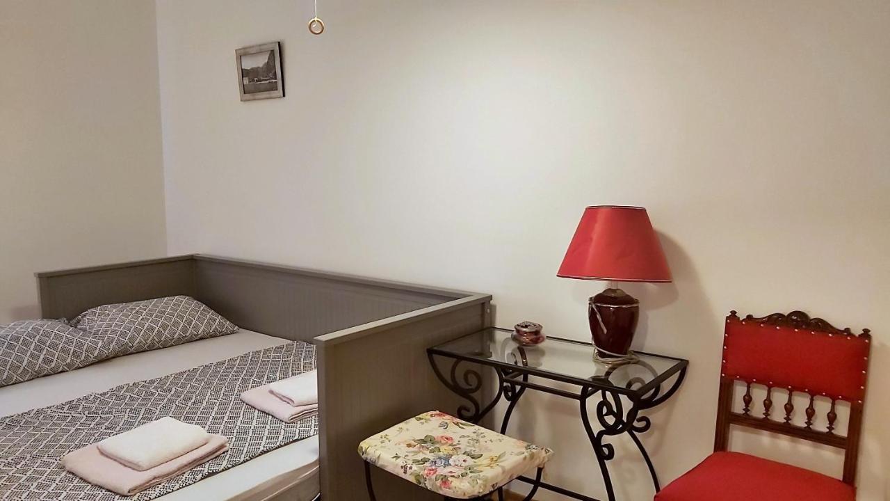 Apartment Lora Omiš Buitenkant foto