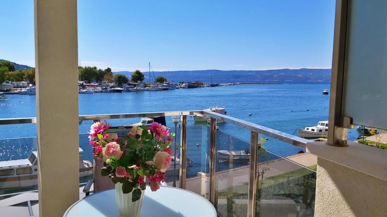 Apartment Lora Omiš Buitenkant foto
