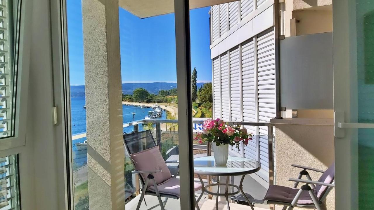Apartment Lora Omiš Buitenkant foto
