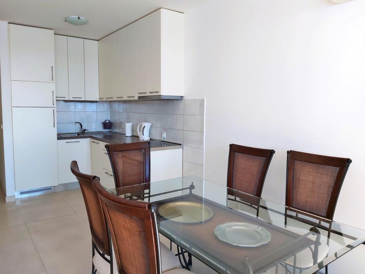 Apartment Lora Omiš Buitenkant foto