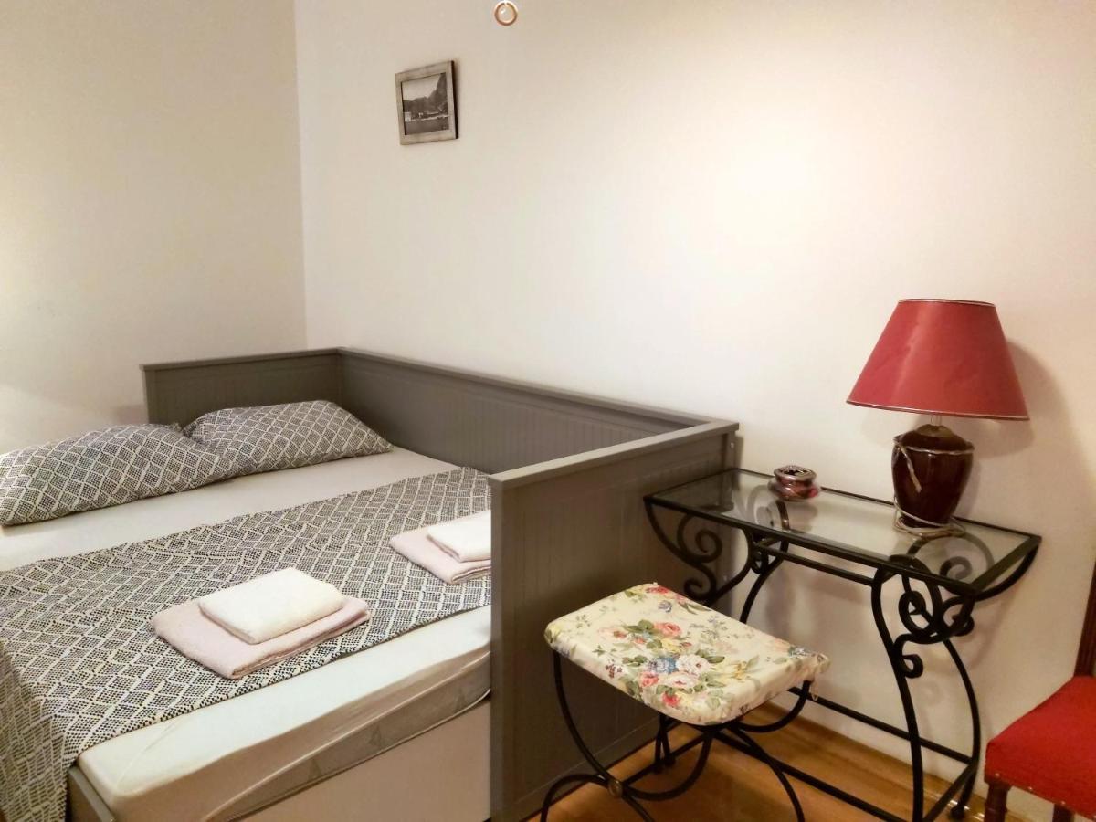 Apartment Lora Omiš Buitenkant foto