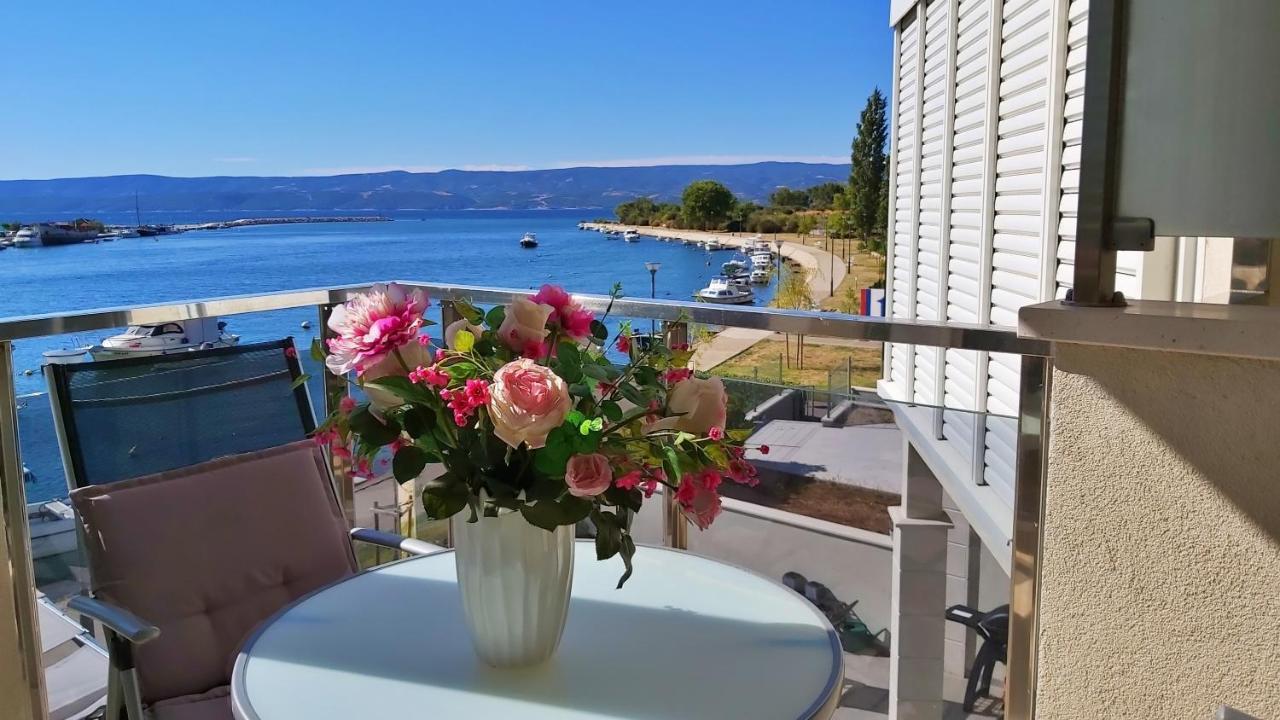Apartment Lora Omiš Buitenkant foto