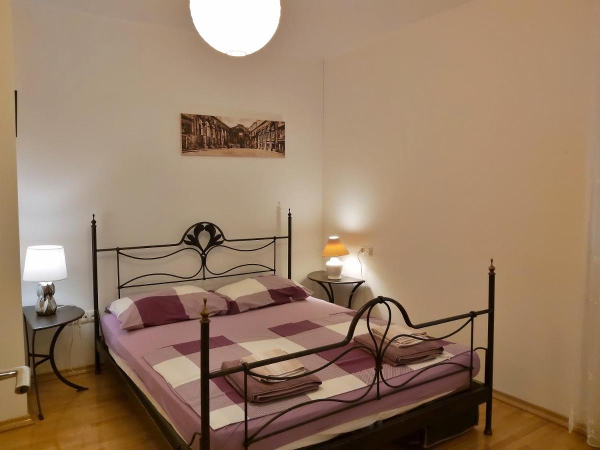 Apartment Lora Omiš Buitenkant foto